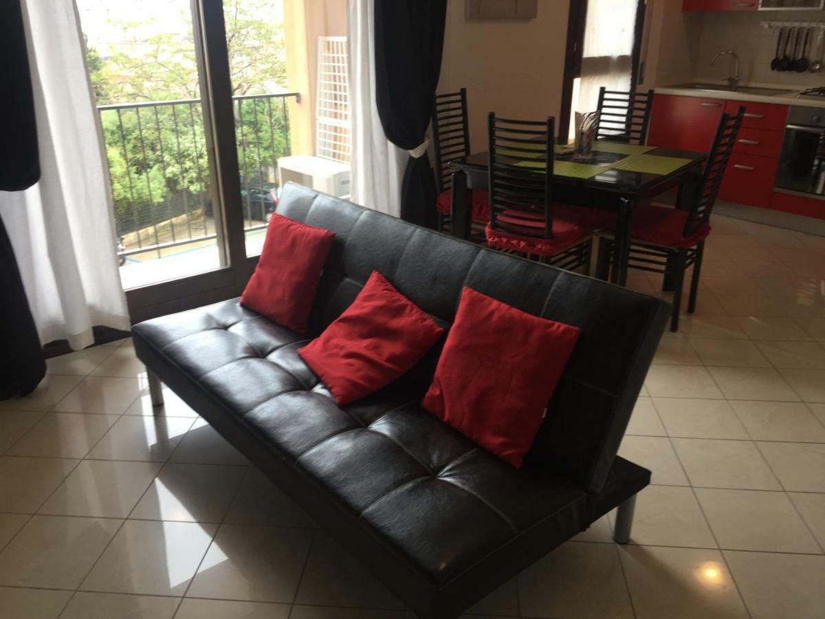 Via Acquedotto N. 66, Condominio "Le Piramidi" Olbia Eksteriør bilde