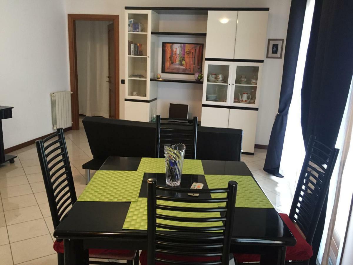 Via Acquedotto N. 66, Condominio "Le Piramidi" Olbia Eksteriør bilde