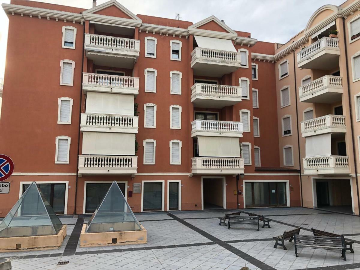 Via Acquedotto N. 66, Condominio "Le Piramidi" Olbia Eksteriør bilde
